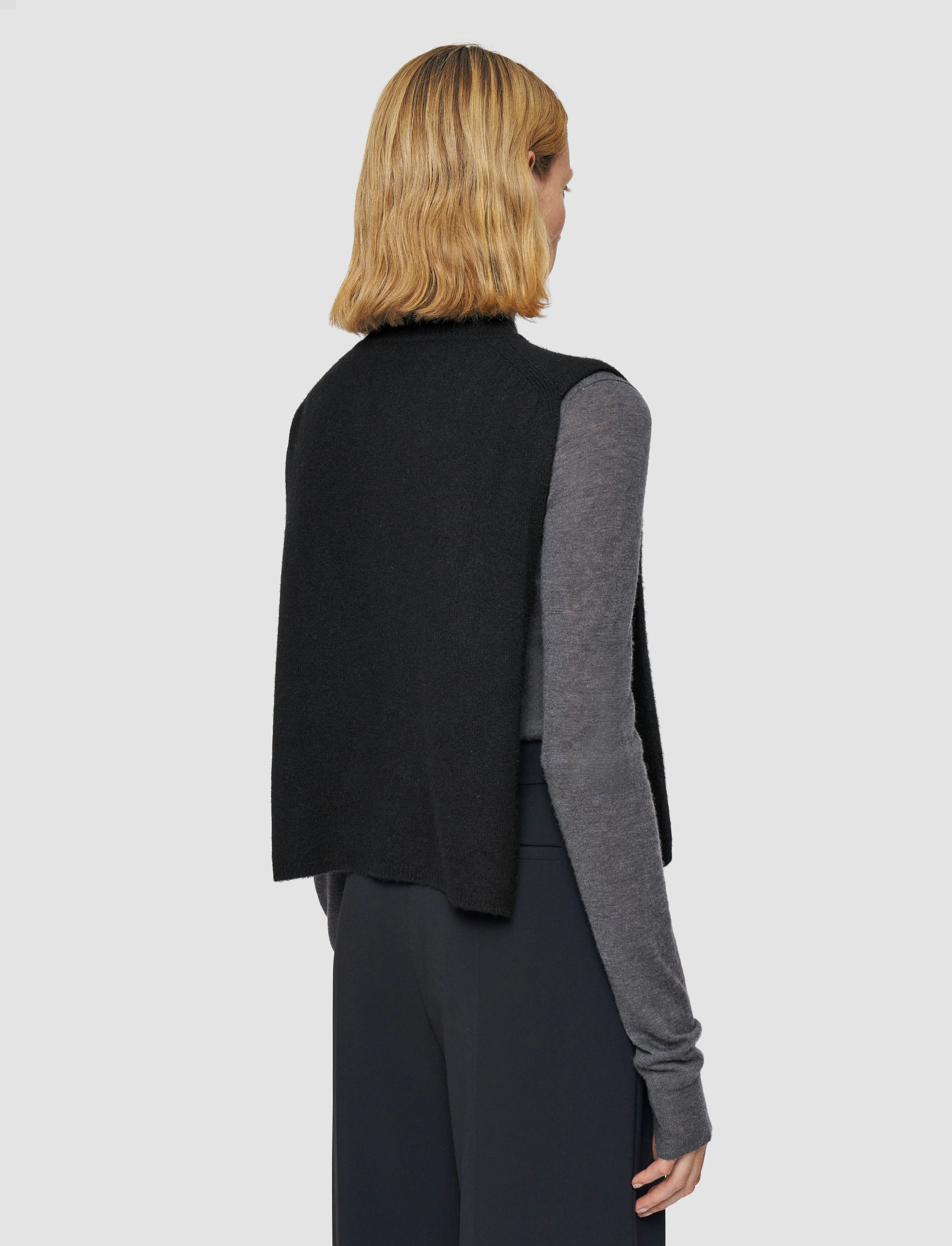 Brushed Cashmere Bib - Image 4