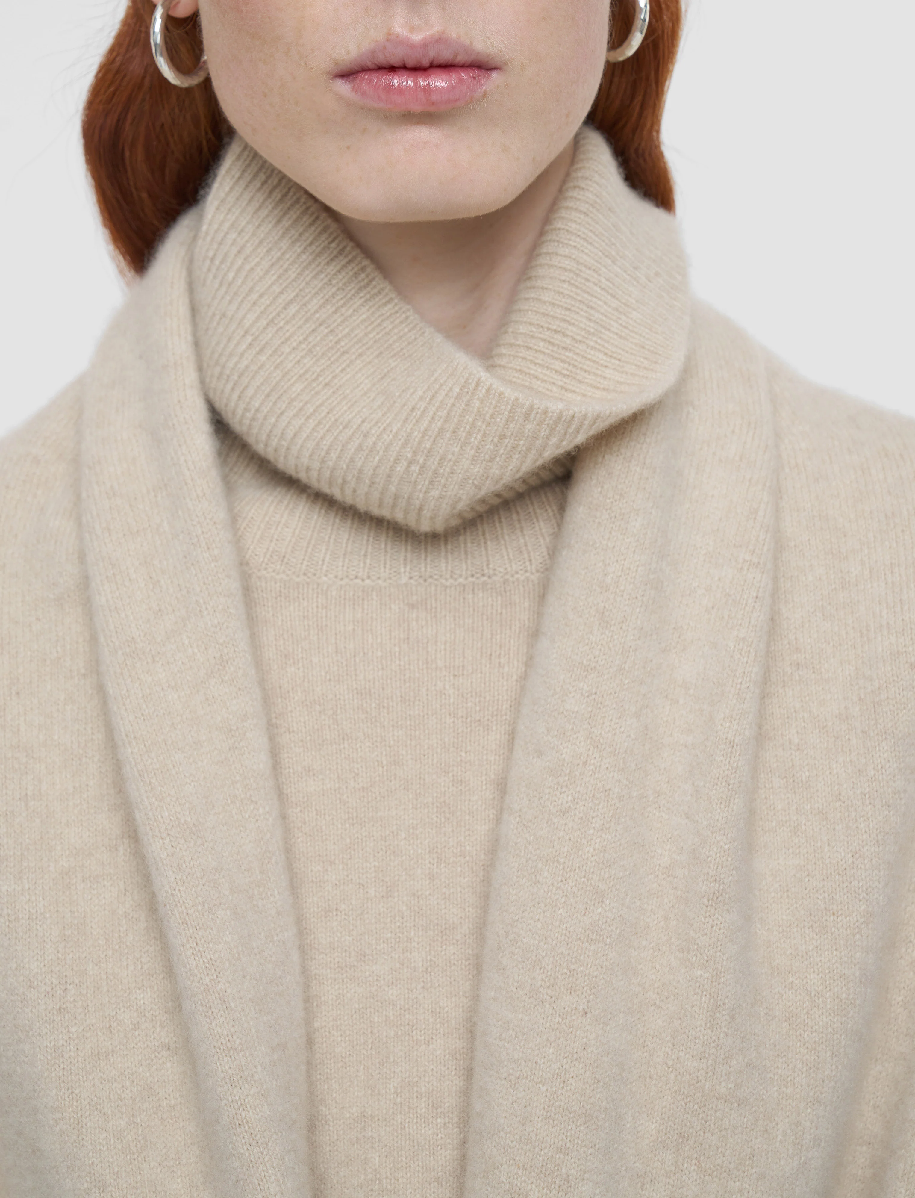 Brushed Cashmere Sleeveless Wrap - Image 6