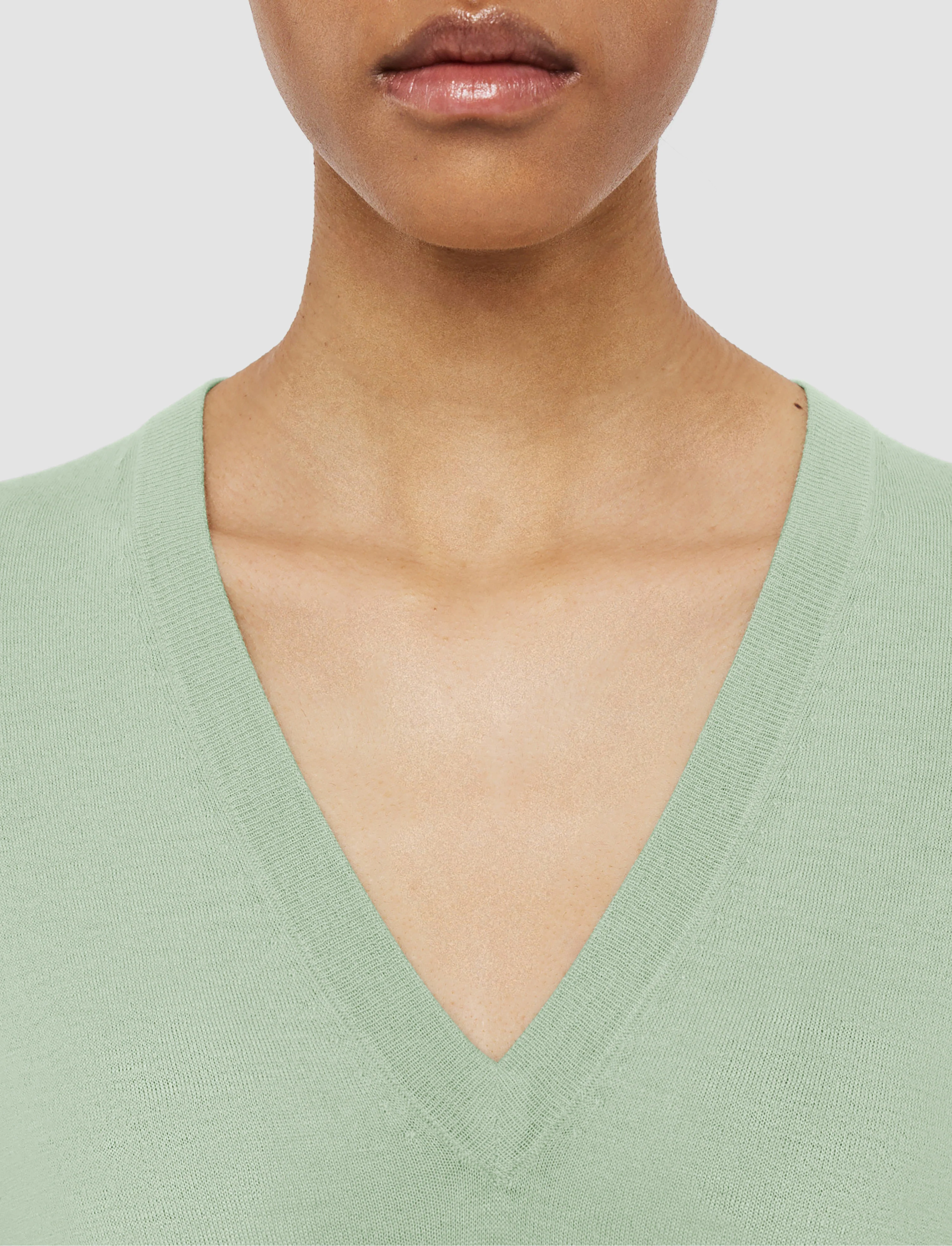 Cashair V Neck Jumper - Image 5
