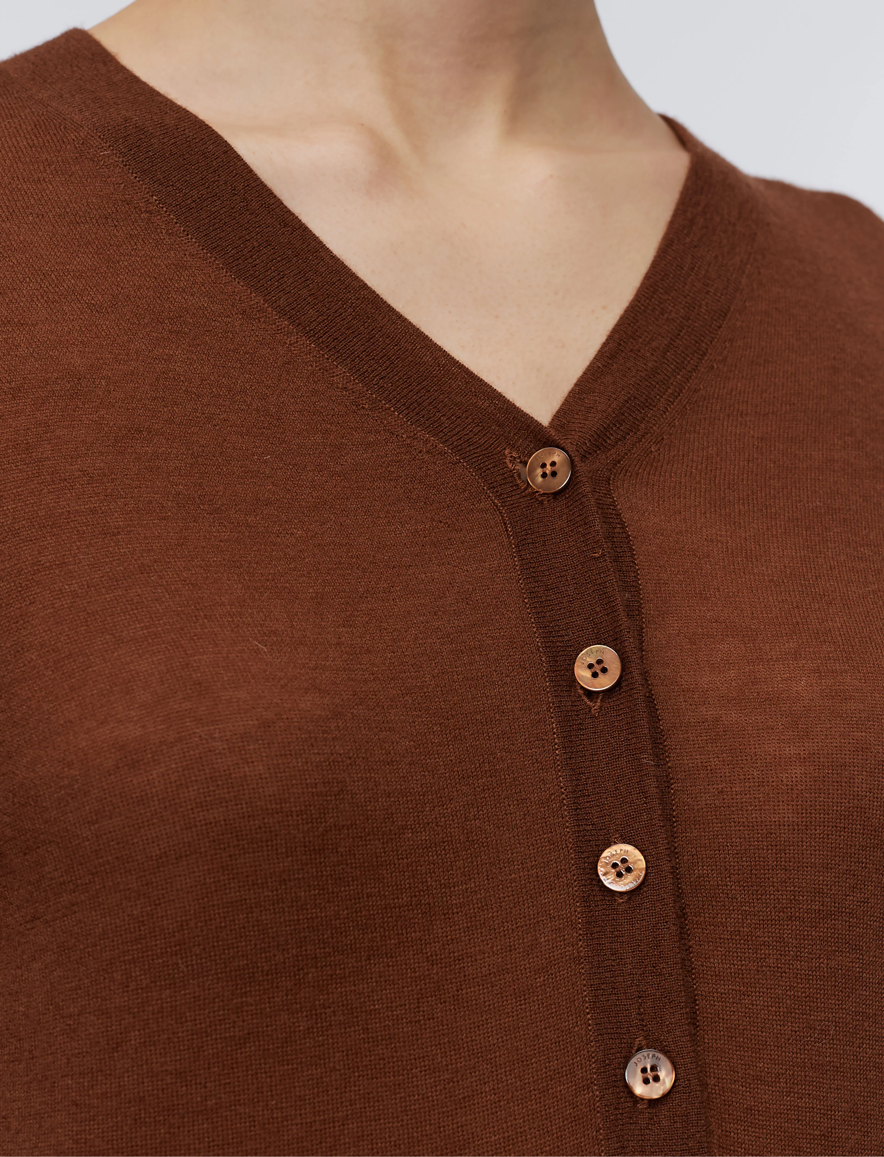 Gillies Cashair Henley Jumper - Image 5