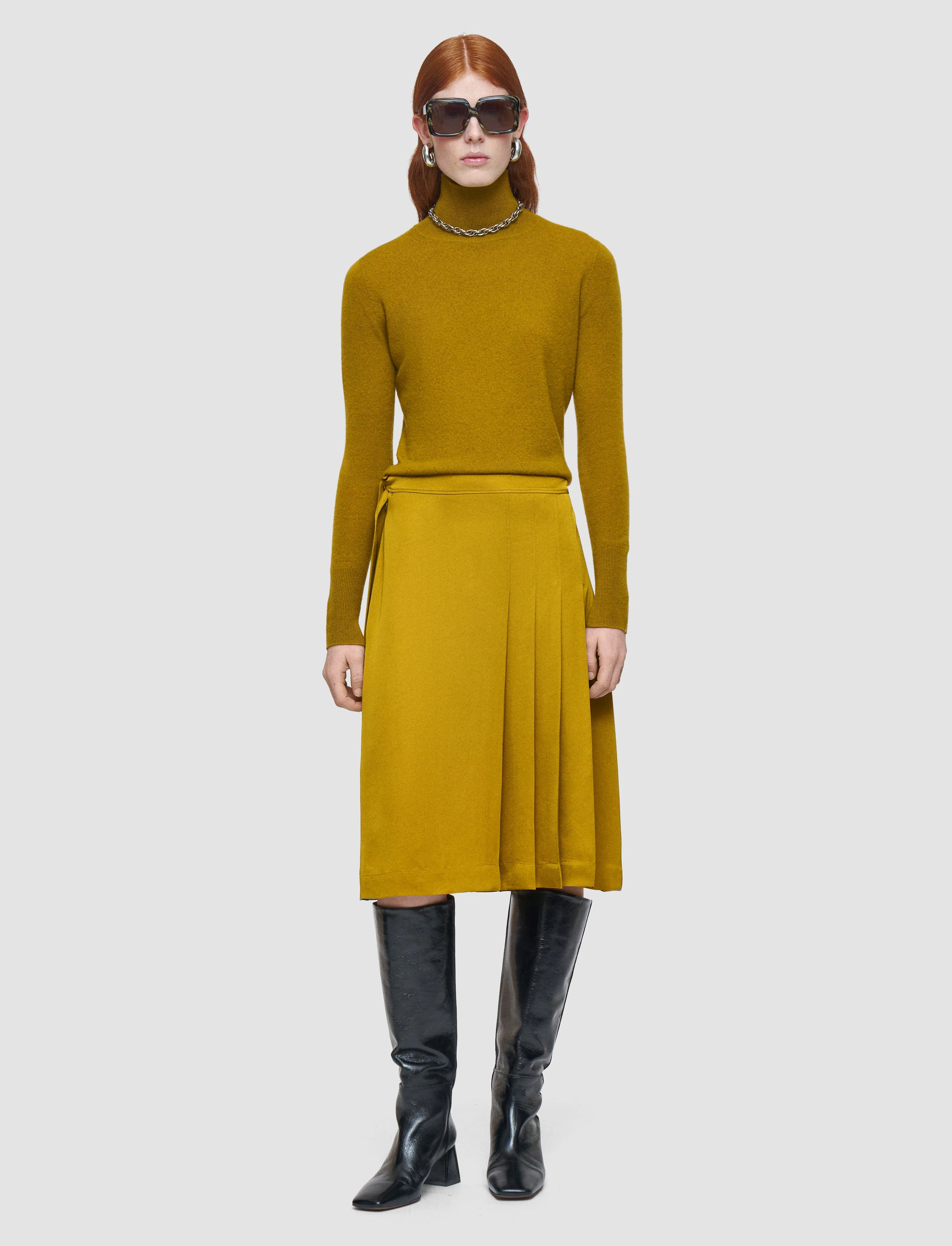 Jeanne Light Crepe Skirt - Image 2