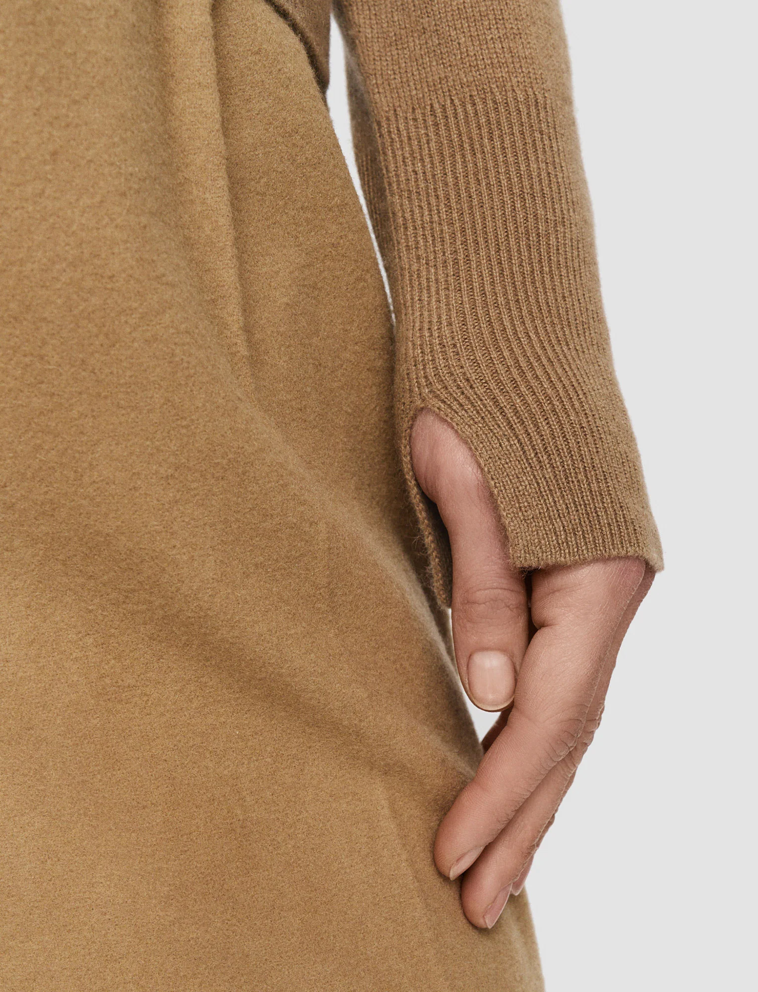Light Pure Cashmere Round Neck Jumper - Image 6
