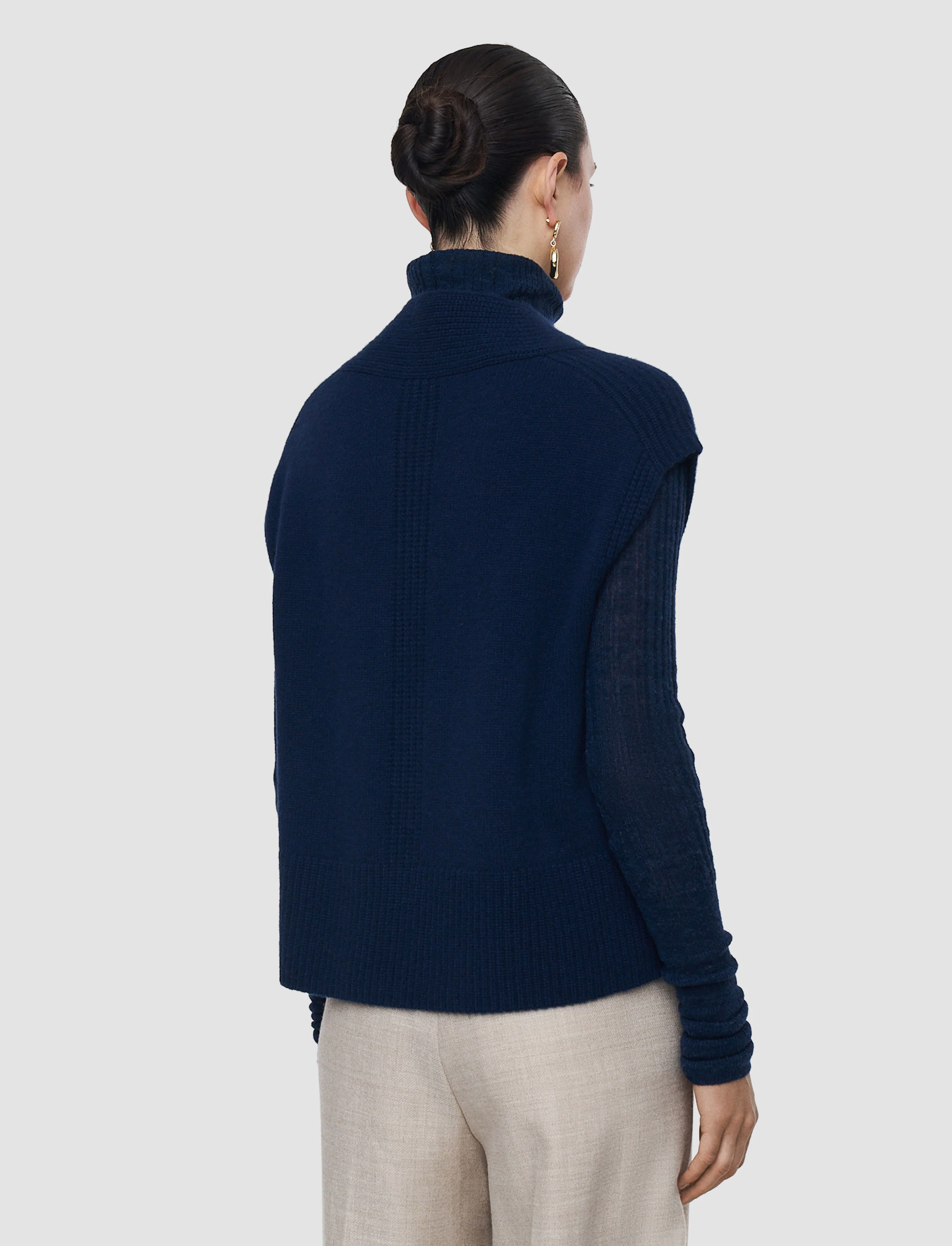 Mena Pure Cashmere Vest - Image 4