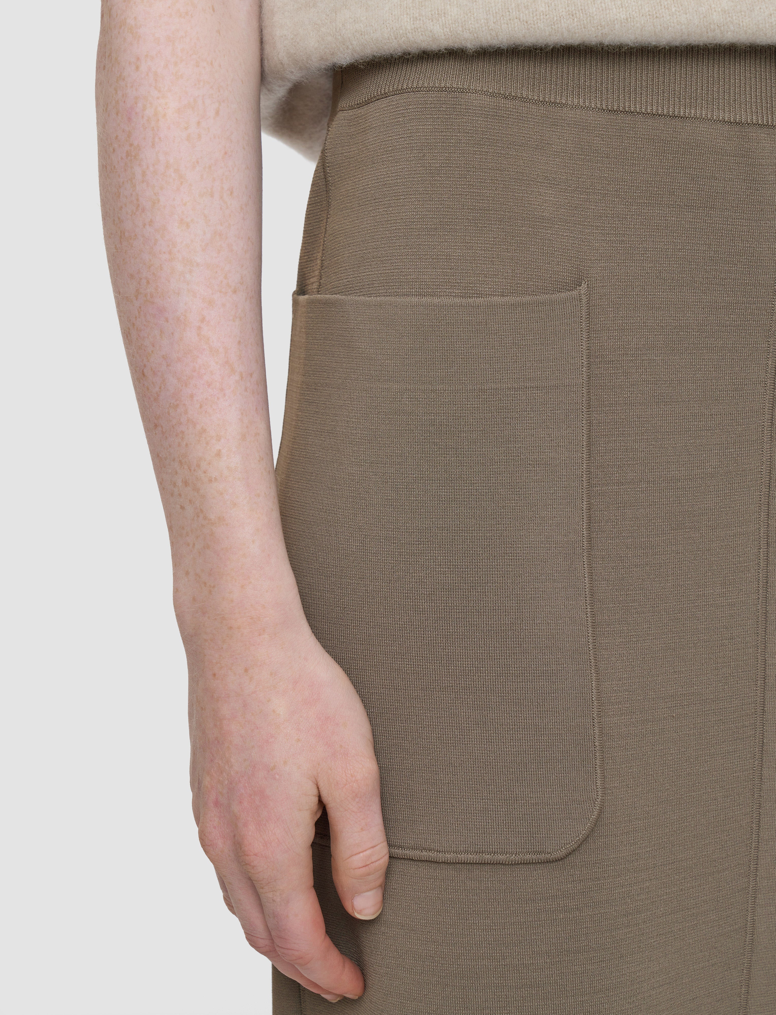 Milano Knit Stretch Skirt - Image 4