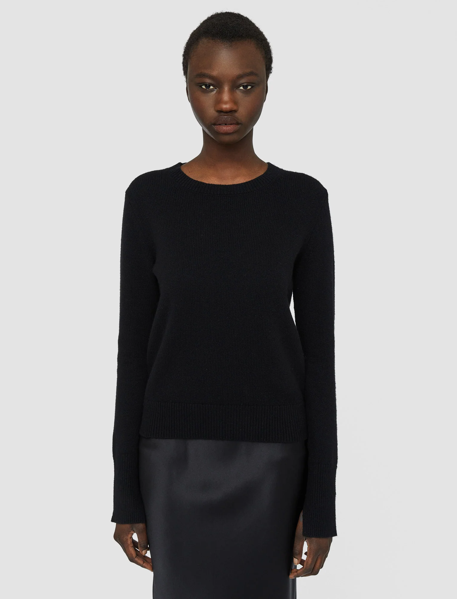 Pure Cashmere Round Neck Jumper - Image 3