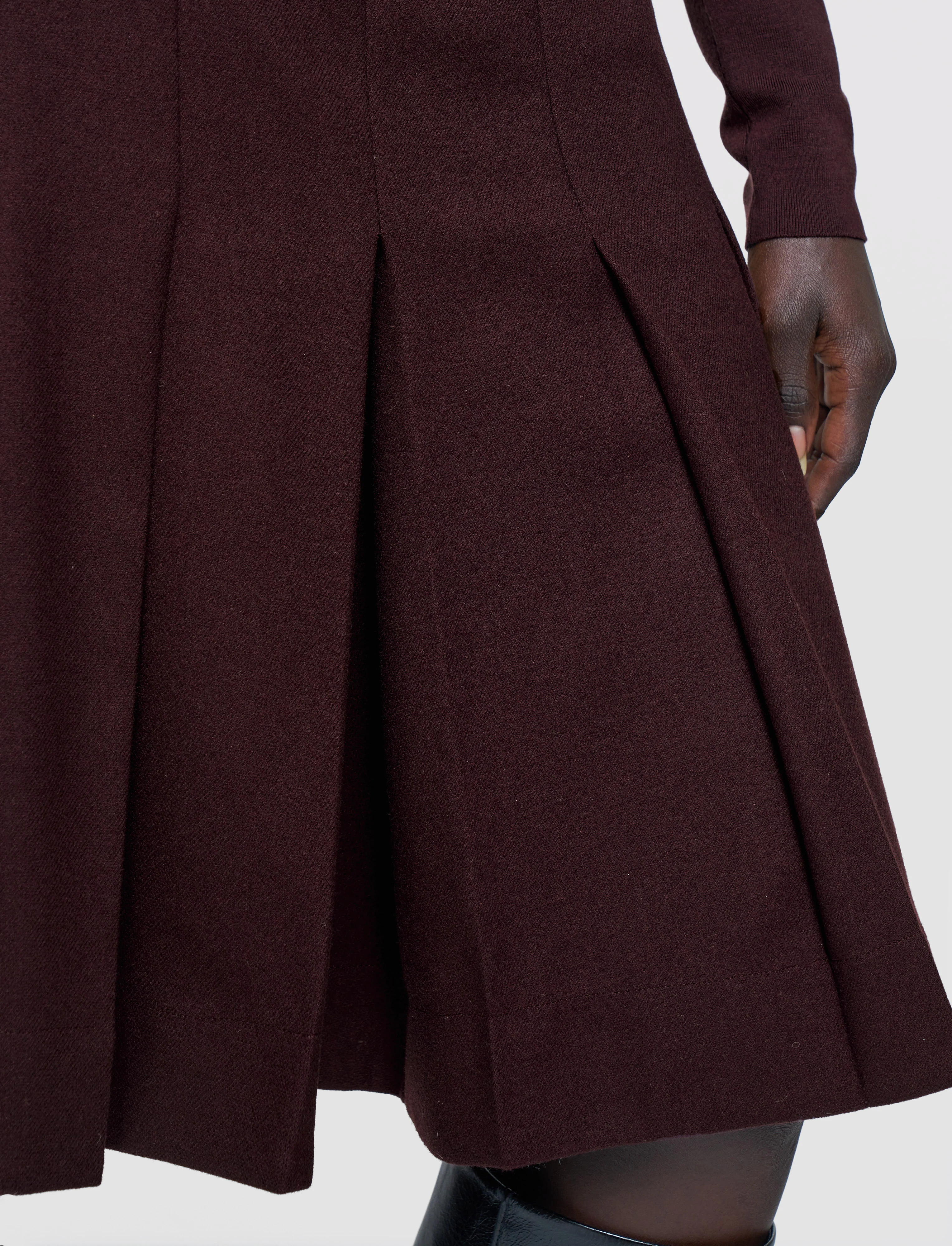 Yanis Flannel Wool Long Shorts - Image 4